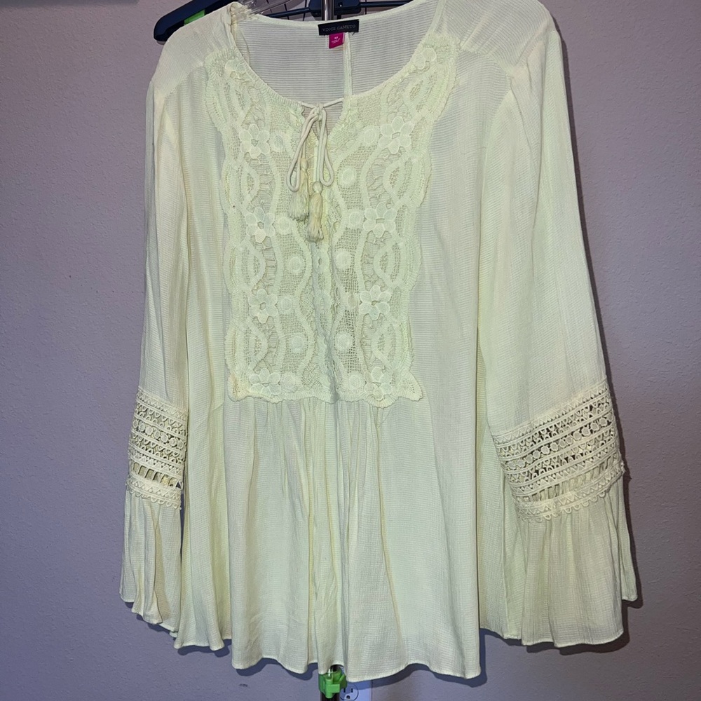Vince Camuto Cream Bell Sleeve Blouse with Tie Front